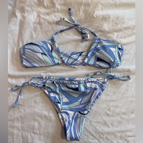 SHEIN Swimsuit - Picture 2 of 5